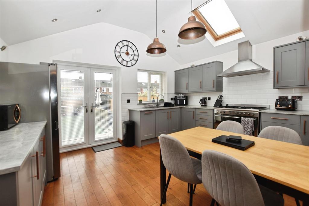 Kitchen / Diner