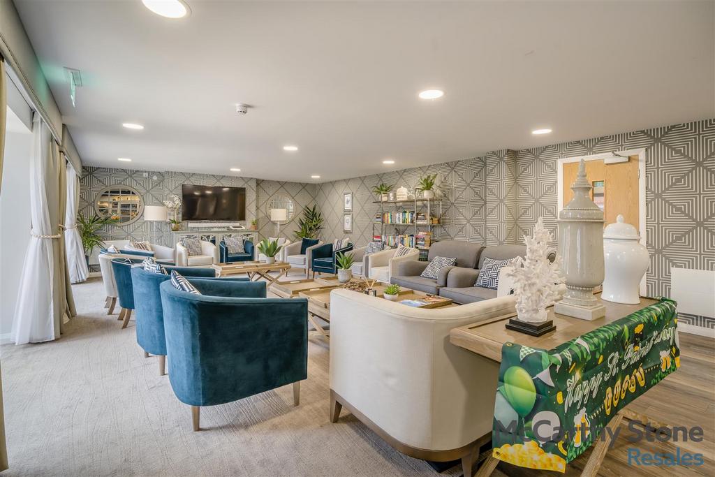 8639841-interior12.jpg