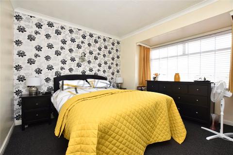 3 bedroom semi-detached house for sale, Kenilworth Road, Leeds, West Yorkshire