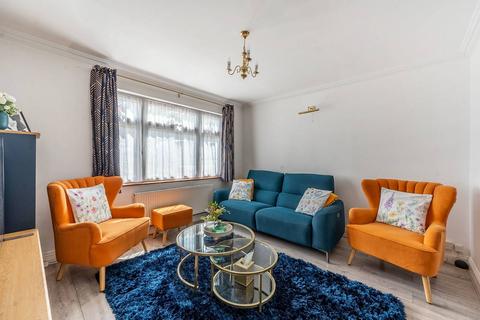 3 bedroom semi-detached house for sale, Heathfield Rise, Ruislip, HA4
