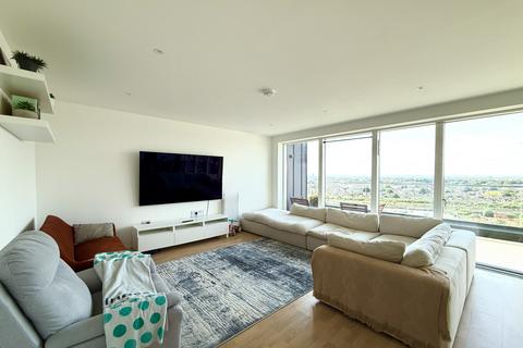 3 bedroom penthouse for sale, Sibley House, 1 Cedrus Avenue, Southall, UB1