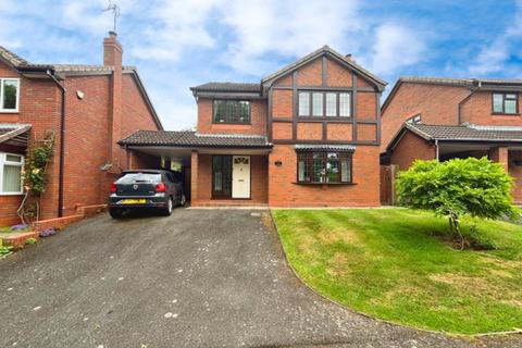 4 bedroom detached house for sale, Epsom Close, Redditch B97