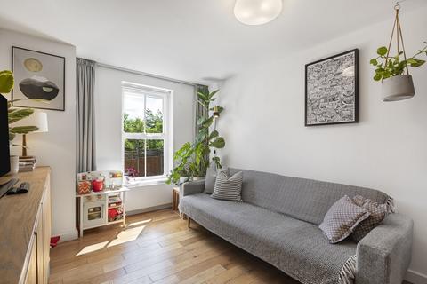 2 bedroom apartment for sale, Southgate Road, London, N1