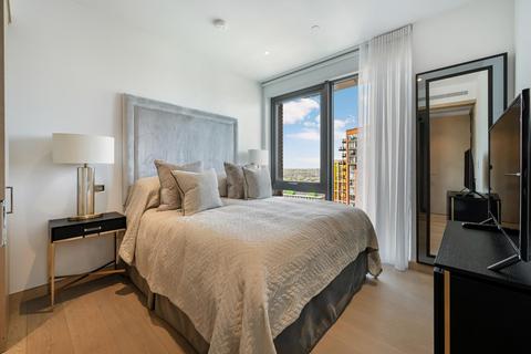 2 bedroom apartment for sale, Legacy Building, Embassy Gardens, Nine Elms, SW11