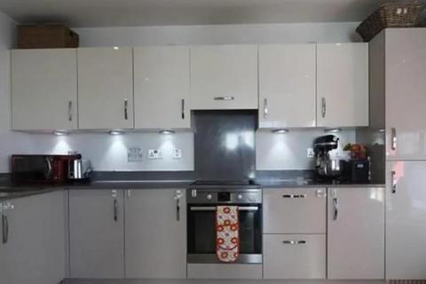 2 bedroom flat to rent, Alfred Street,  Reading,  RG1