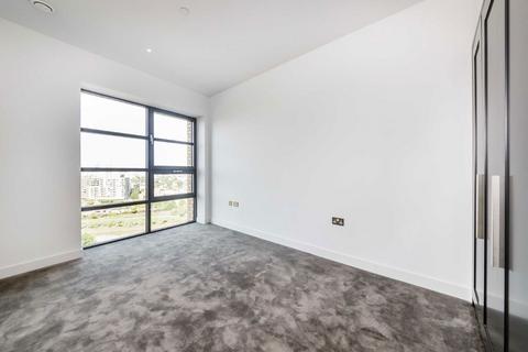 2 bedroom flat to rent, Lyell Street, London E14
