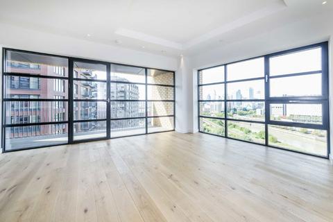 2 bedroom flat to rent, Lyell Street, London E14