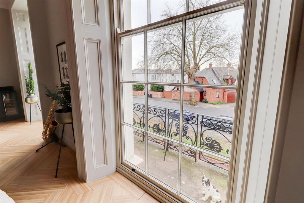 Character Sash Windows
