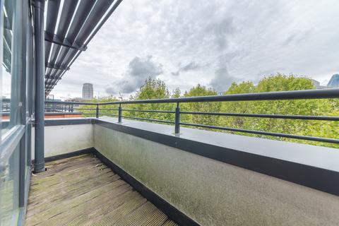 1 bedroom apartment to rent, Southwark Bridge Road, London SE1