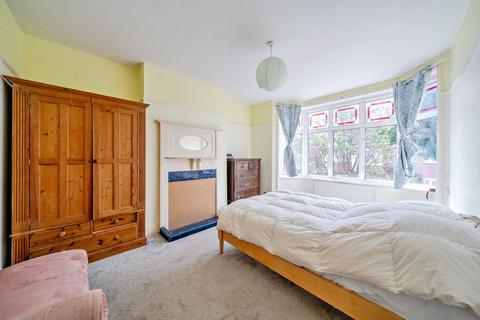 38 Polsted Road, London, SE6 4YQ
