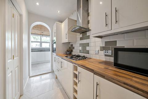 4 bedroom end of terrace house for sale, Polsted Road, London, SE6