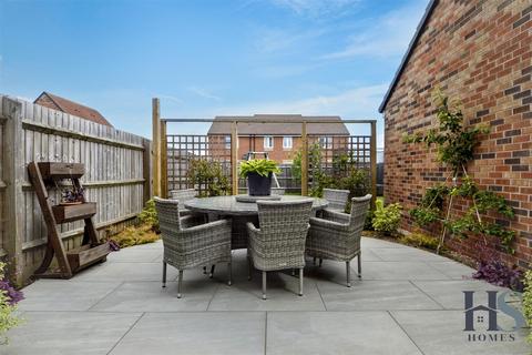 5 Elson Vale, Tamworth, B79 8UG