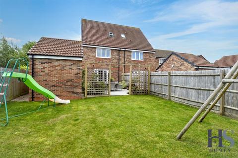 5 Elson Vale, Tamworth, B79 8UG