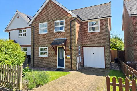 10 Beatrice Walk, Bexhill-on-sea, TN39 4EW