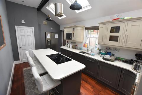 10 bedroom house for sale, Margaret Road, Birmingham, West Midlands, B17