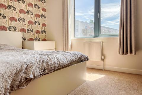 2 bedroom flat to rent, Whitman Court, St. Georges Grove, SW17