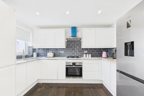 41 Langdon Shaw, Sidcup, DA14 6AX