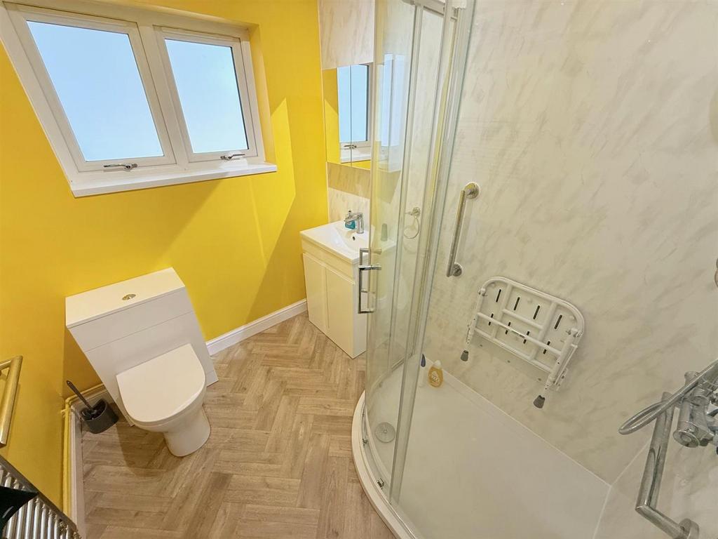 Shower room.jpg