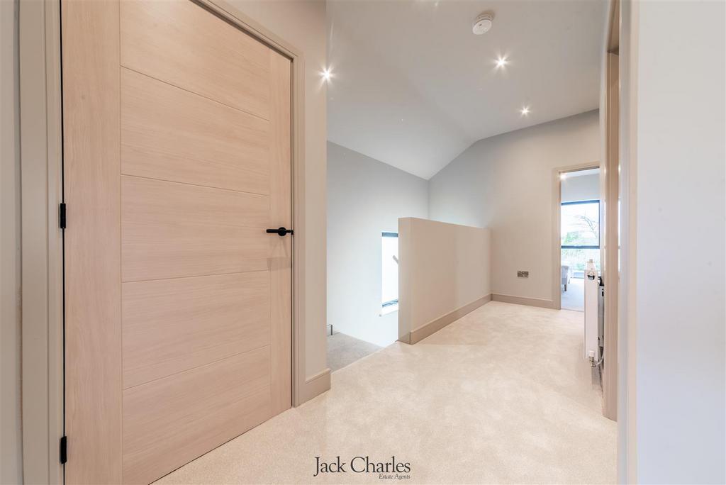 4 Orchard Drive-26.jpg