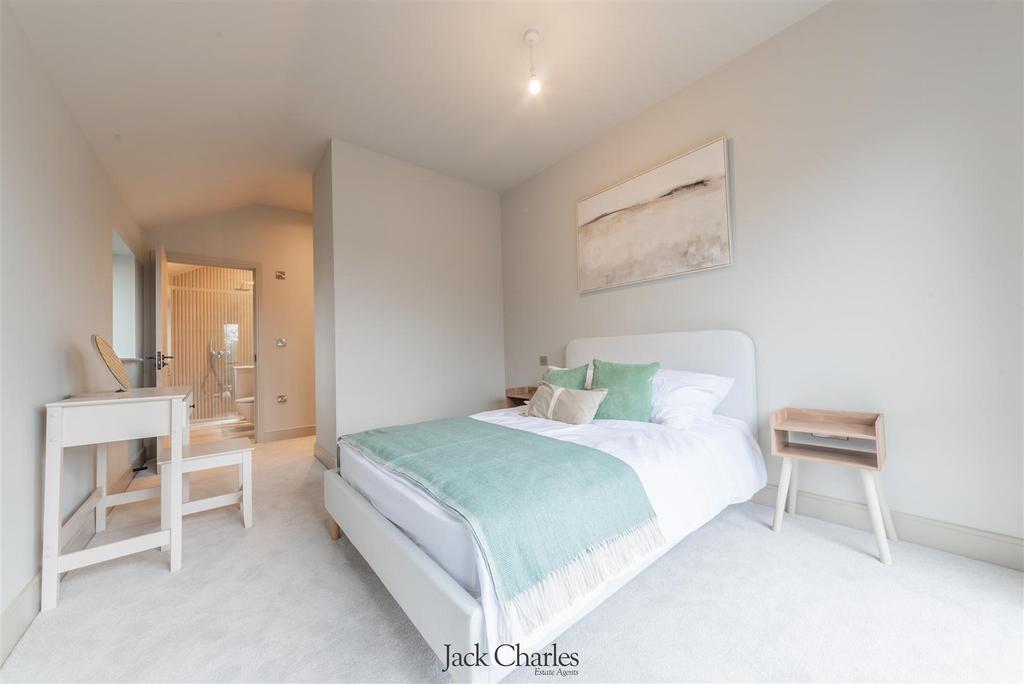 4 Orchard Drive-6.jpg