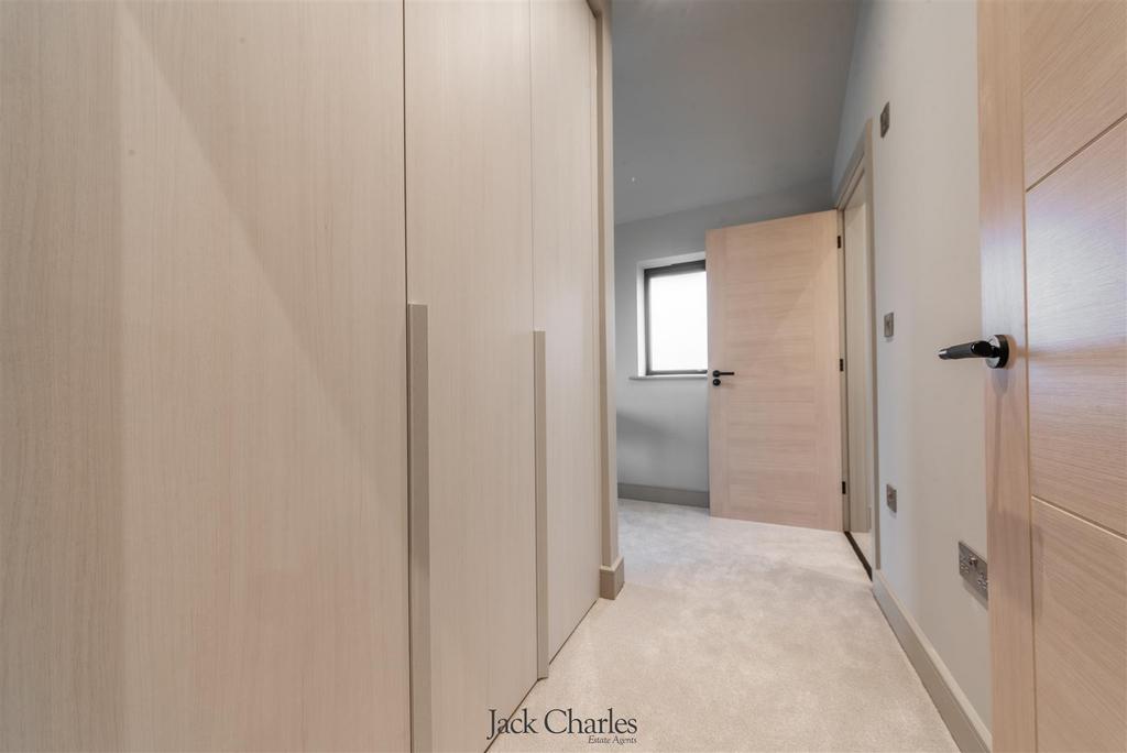 4 Orchard Drive-4.jpg