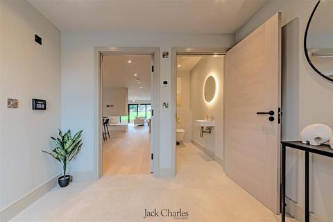 4 bedroom detached house for sale, Orchard Drive, Tonbridge