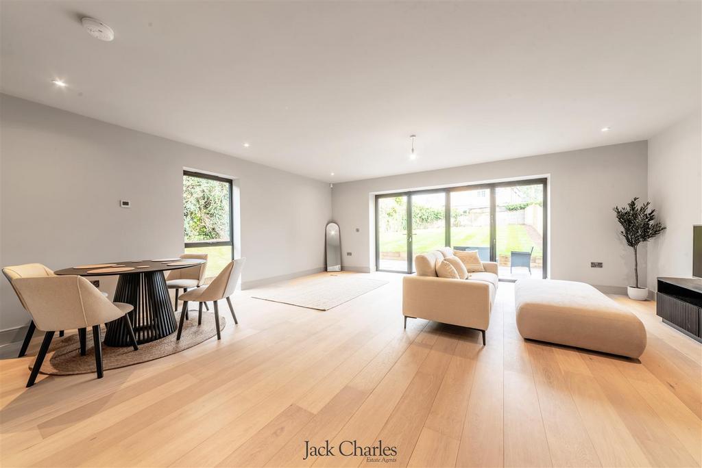 4 Orchard Drive-31.jpg