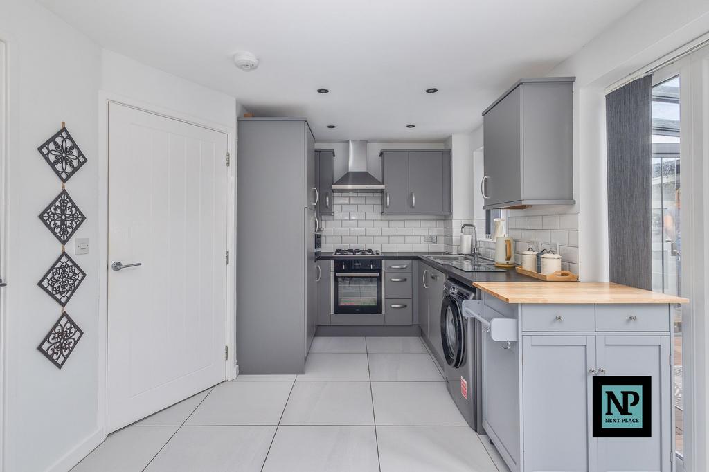 Kitchen Dining room