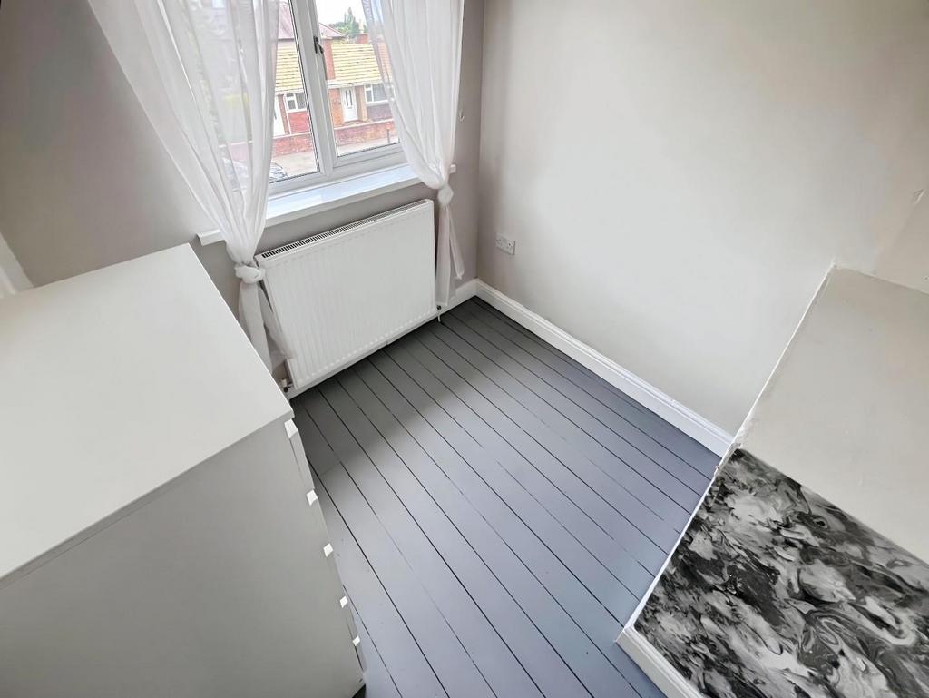 BEDROOM 3.jpg