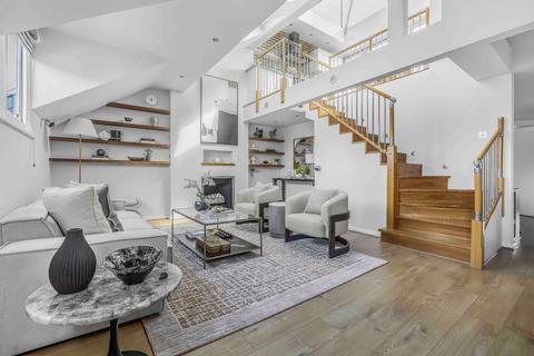 2 bedroom flat for sale, Roland Gardens, London
