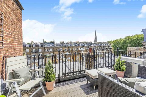 2 bedroom flat for sale, Roland Gardens, London