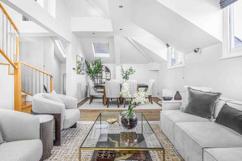 2 bedroom flat for sale, Roland Gardens, London