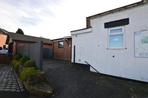 Property to rent - Upholland Road - Rear Room, Wigan