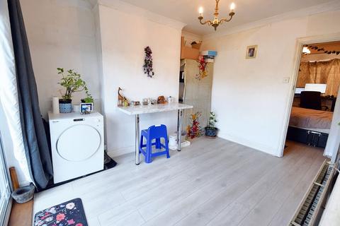 44 Warden Avenue, Harrow, HA2 9LW