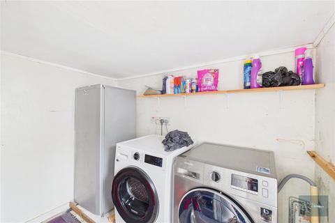 51 Avon Road, Melksham, SN12 8BB