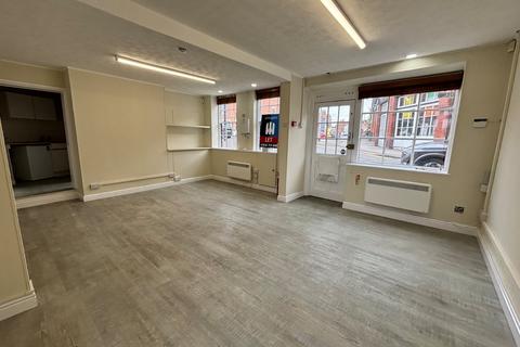 undefined, Castlegate, Newark, Notts, NG24