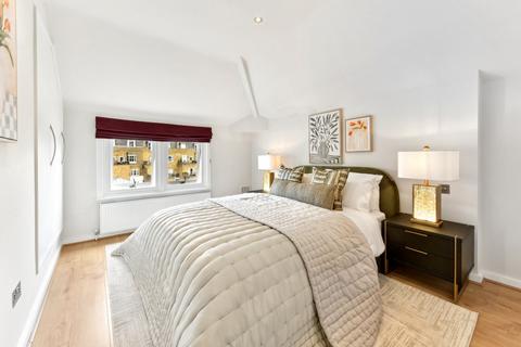 2 bedroom flat for sale, Roland Gardens, South Kensington, London