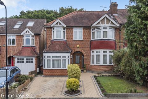30 Birkdale Road, London, W5 1JZ