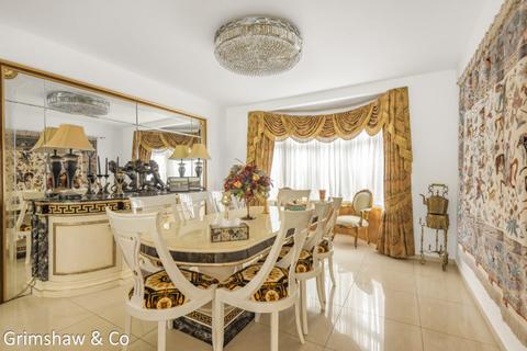 30 Birkdale Road, London, W5 1JZ