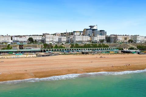 2 bedroom penthouse for sale, Marine Parade, Brighton, BN2