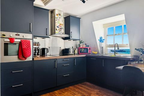 2 bedroom penthouse for sale, Marine Parade, Brighton, BN2
