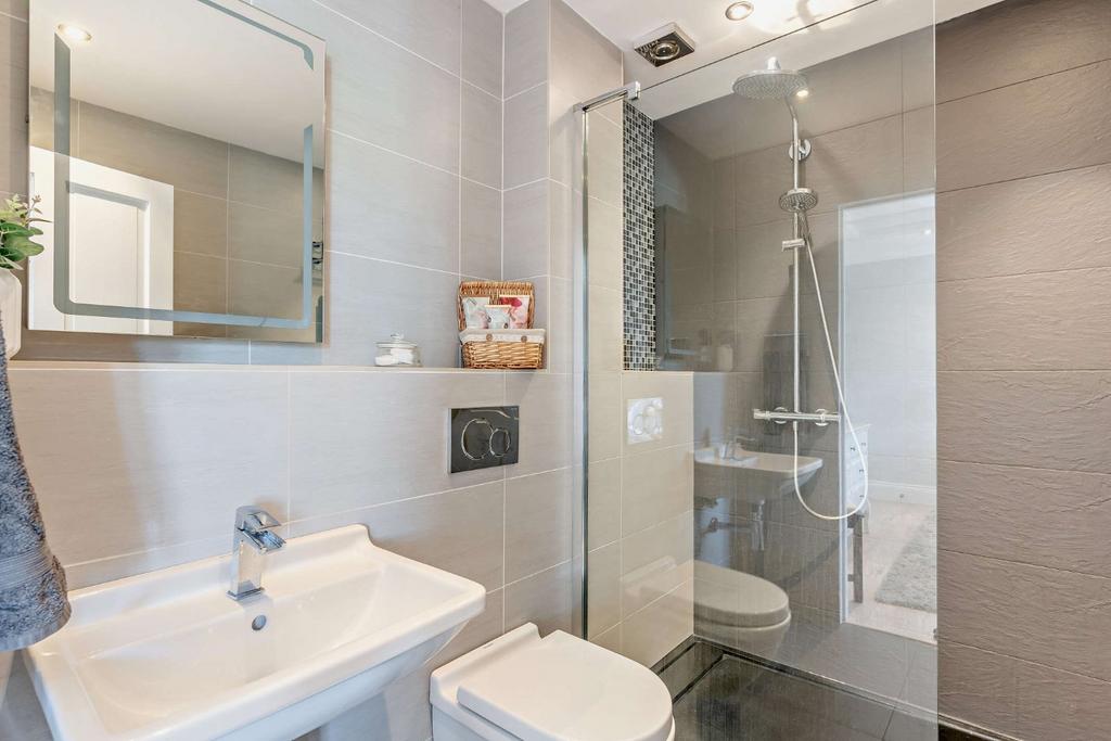 Ensuite