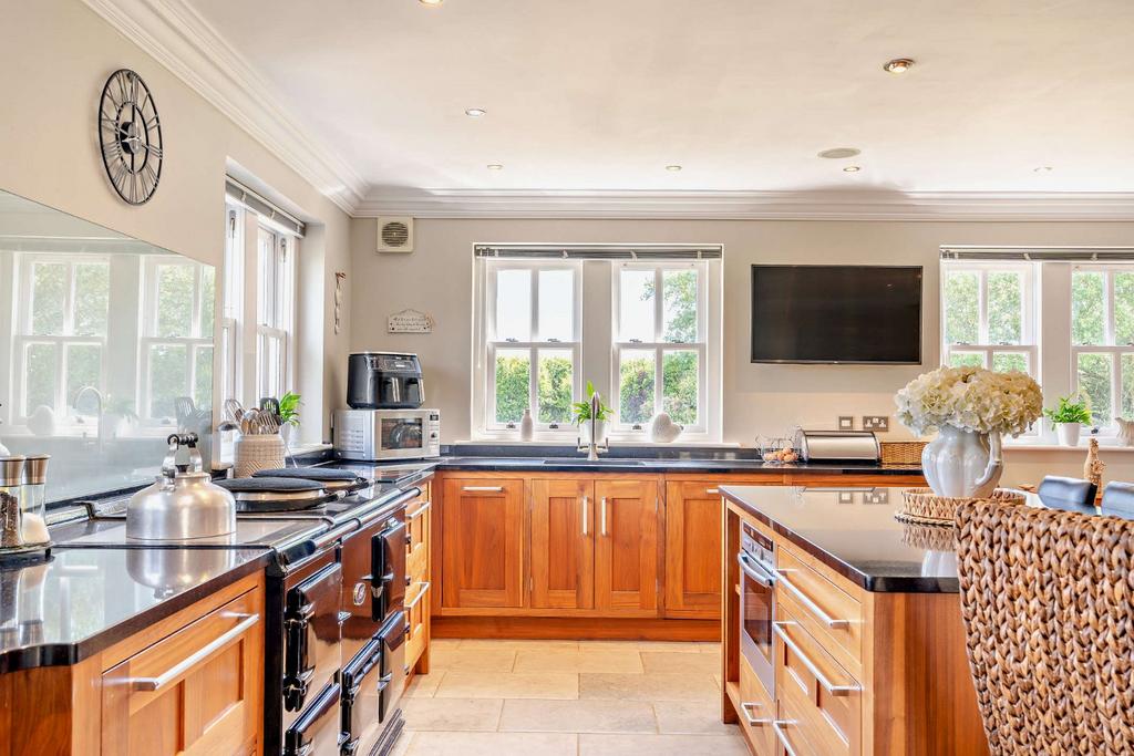 Spacious Kitchen