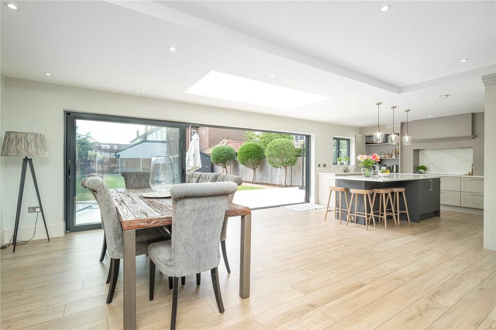 Kitchen/Dining