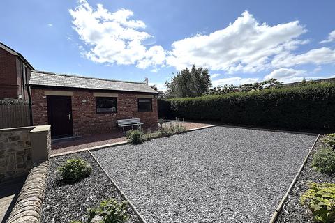 2 bedroom end of terrace house for sale, Garstang Road, Catterall PR3