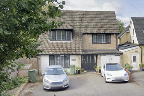 5 bedroom detached house to rent, Pilgrims Way, Maidstone ME14
