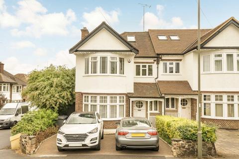 Hatley Close, London N11