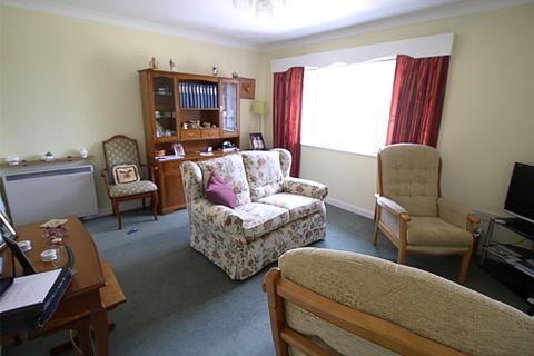 2 bedroom apartment for sale, Portswood Drive, Bournemouth, Dorset, BH10