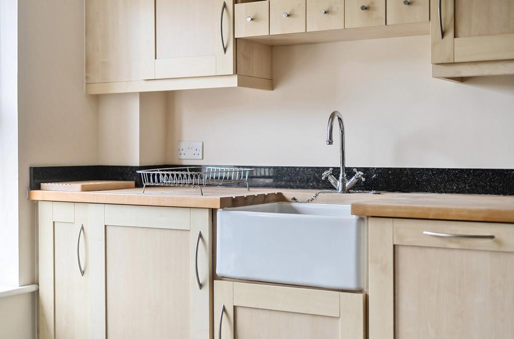 1299480-7-68357ea...