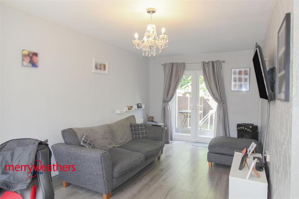 Lounge/ Dining Room